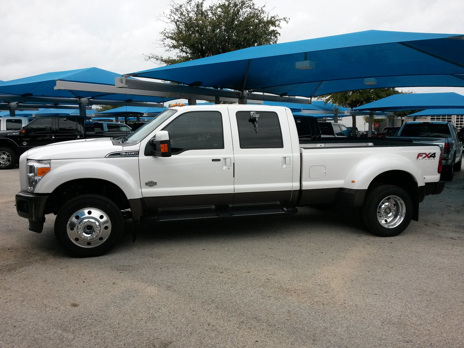 Video White Platinum New 2016 Ford F450 4x4 King Ranch FX4 Power Stroke Diesel TDY Sales Video White Platinum New 2016 Ford F450 4x4 King Ranch FX4 Power Stroke Diesel TDY Sales