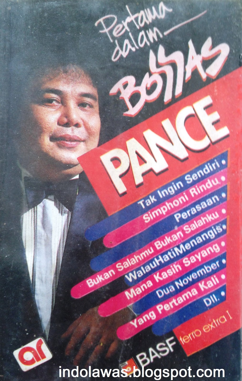 indolawas: Pance Pondaag - Pertama Dalam Bossas