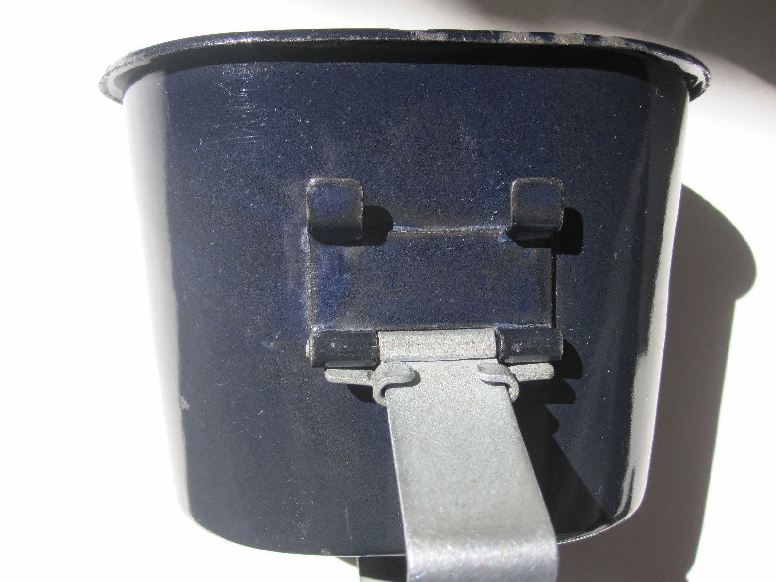 bingbabel WW2 Enamel Porcelain Canteen Cup 1942