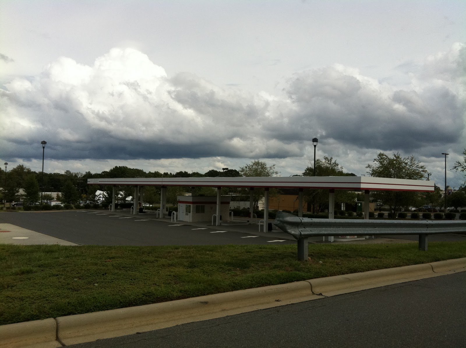 Dead and Dying retail Closed BJ's Wholesale in Charlotte, North Carolina