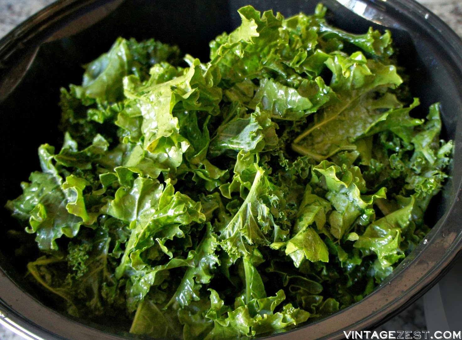 Homemade Kale Chips on Diane's Vintage Zest! #recipe #easy #healthy #vegetarian