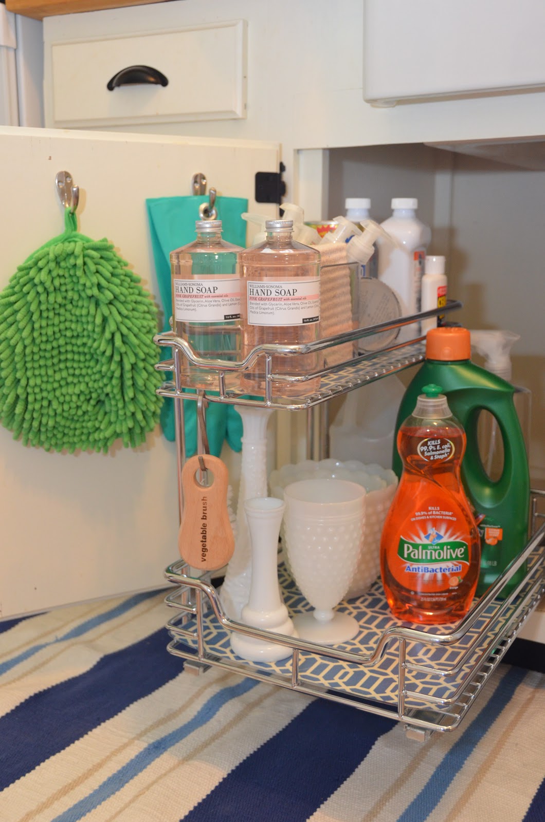 Kitchen trash can storage cabinet Under Sink Storage