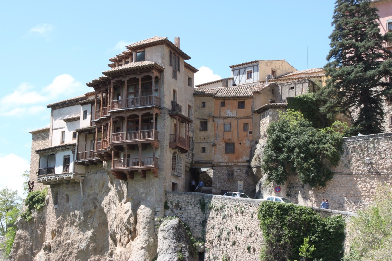 Pix Grove Hanging Houses of Cuenca Spain