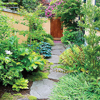 Simas Floor and Design Company: Designing Small Gardens
