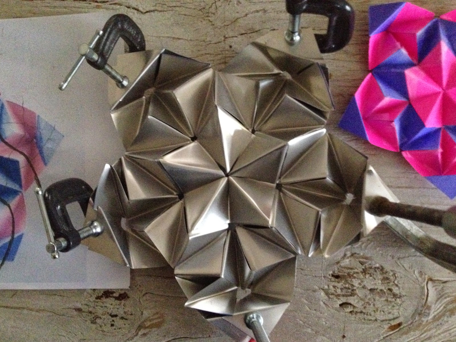 Weave Anything Weaving strips of aluminum flashing into a Penrose tiling