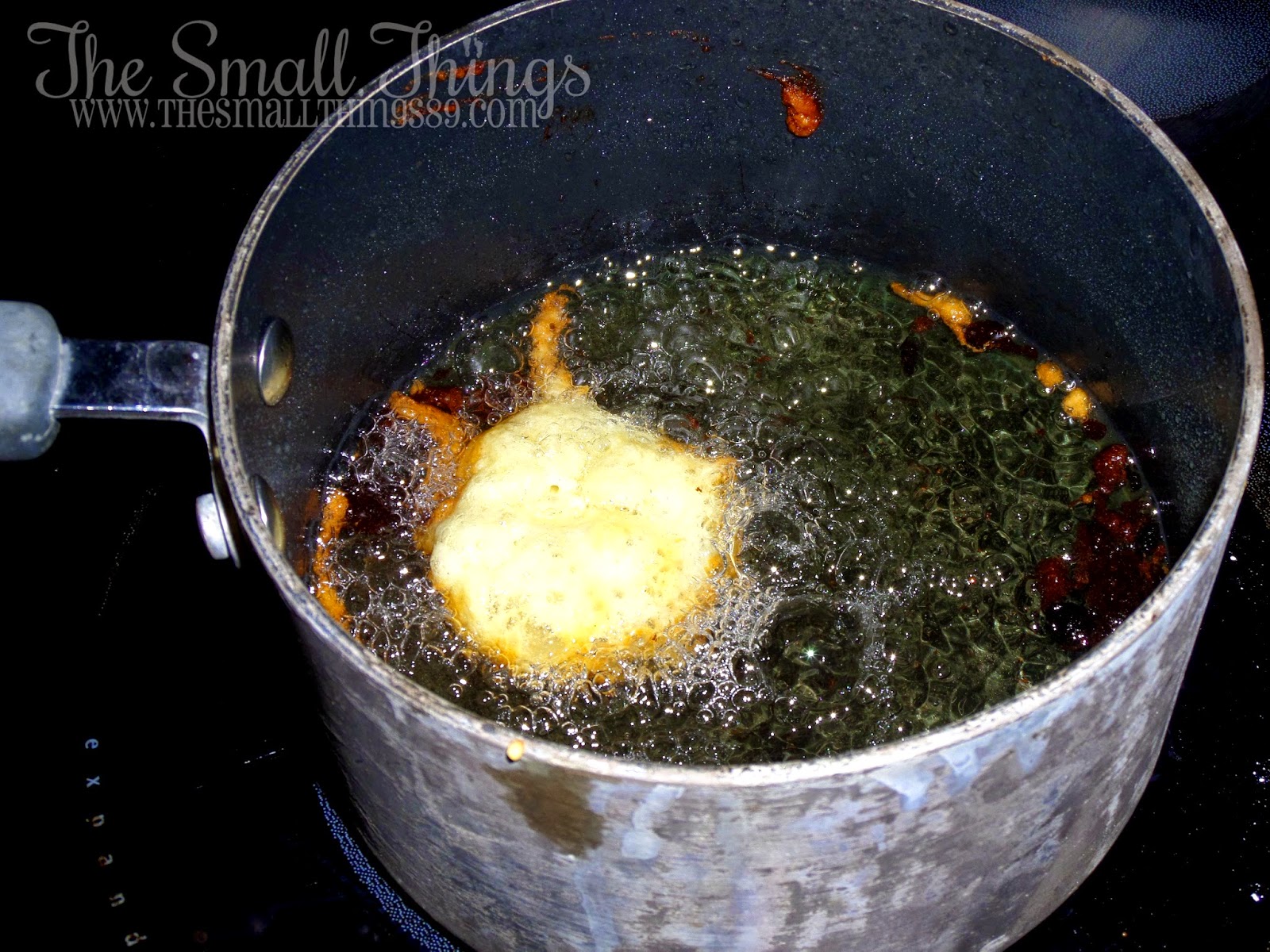 How to fry an Oreo! So Easy! {DIY}