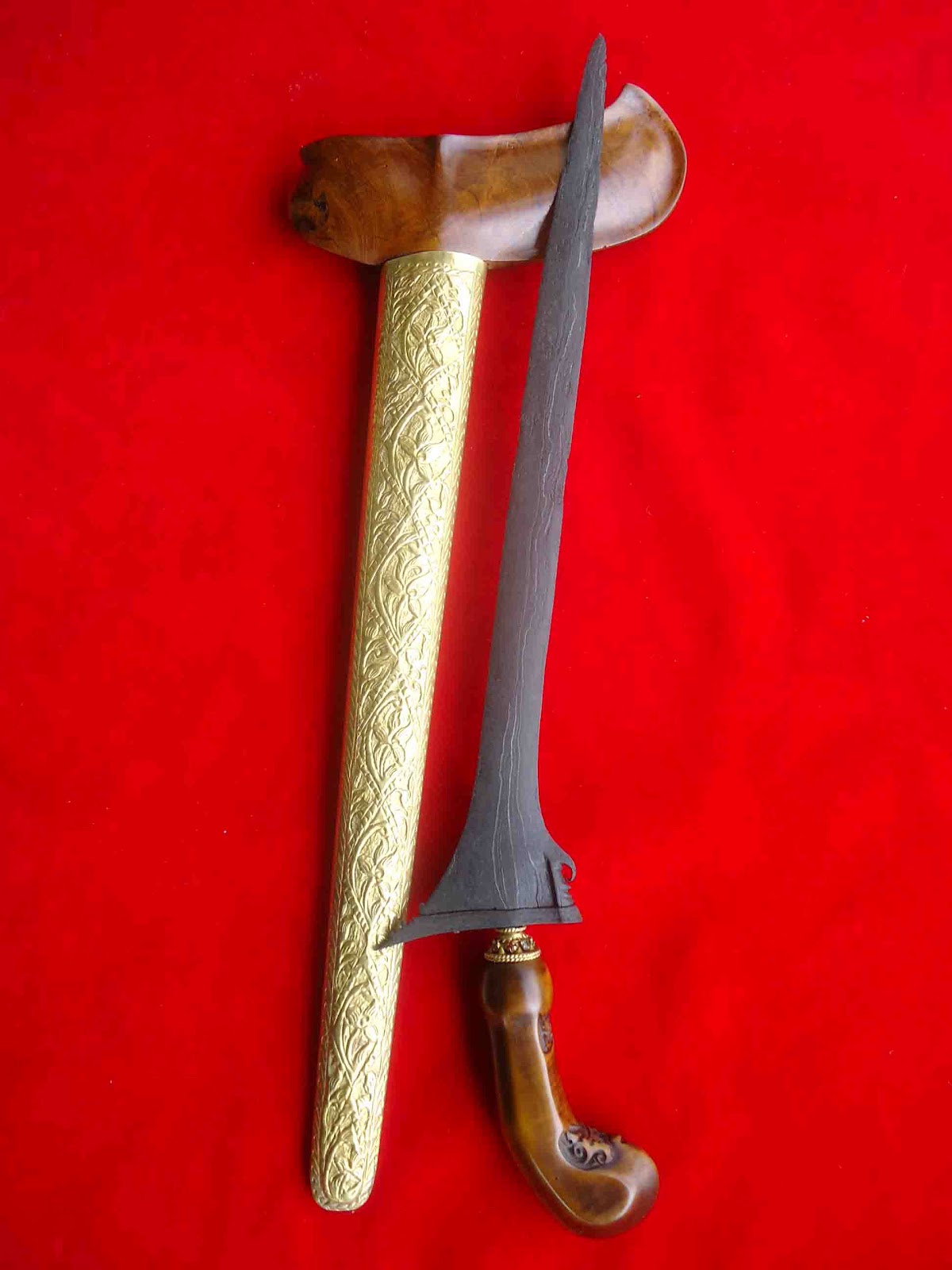 keris+mesem.JPG