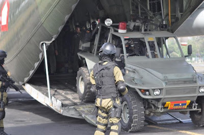 http://4.bp.blogspot.com/-RXtQdgEJzZc/UaQwAcx9woI/AAAAAAAAFOg/u9ybuU0BVJk/s1600/DMV30T+indonesian+military+vehicle+4.jpg