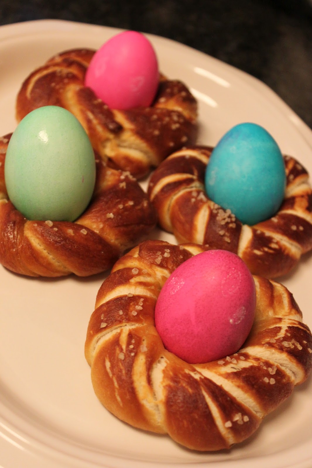 Megsiemay Makes Easter Pretzel Nests