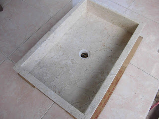 Wastafel marmer kotak