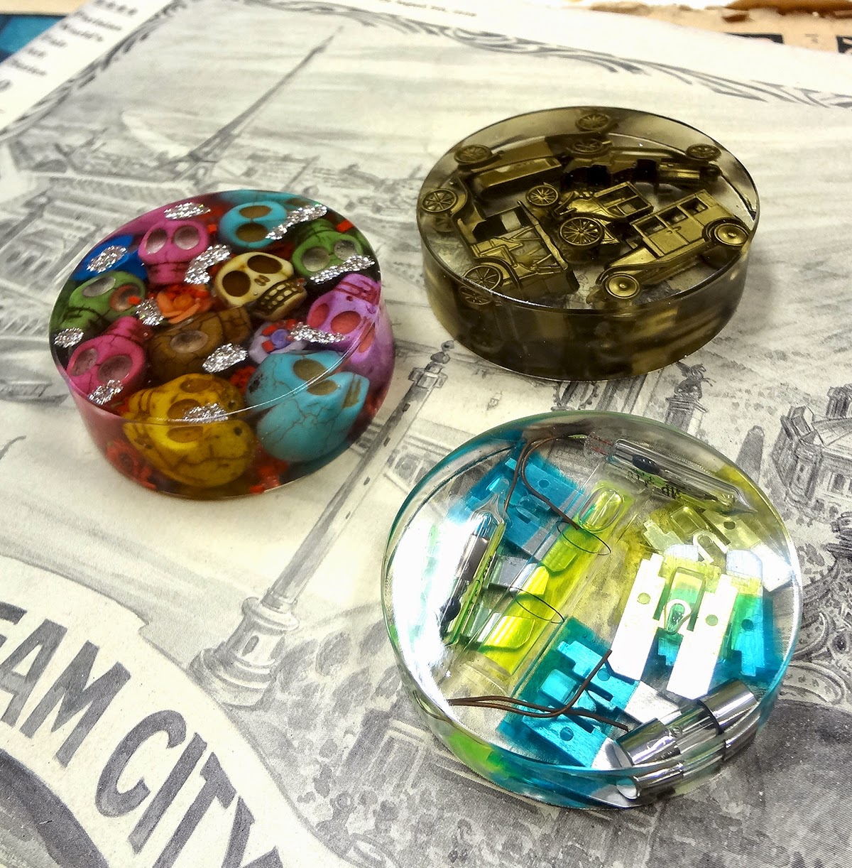 Resin Crafts Paperweights With EasyCast Resin