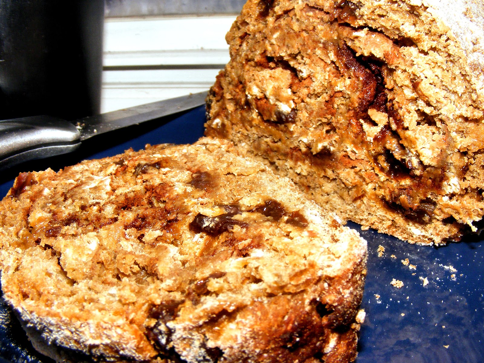 Life Tr3k Vegan Cinnamon Raisin Bread