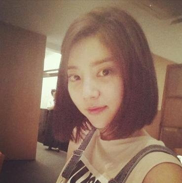 Son Dambi Surprises Fans With Short Hairstyle Daily K Pop News
