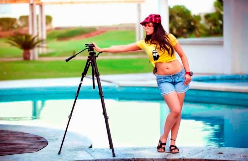Charmi Kaur : Charmi Kaur Biography, Height, Weight, Upcoming Films, Hot Unseen Pics charmi kaur hot belly navel show pics in blue shorts hot pics free download
