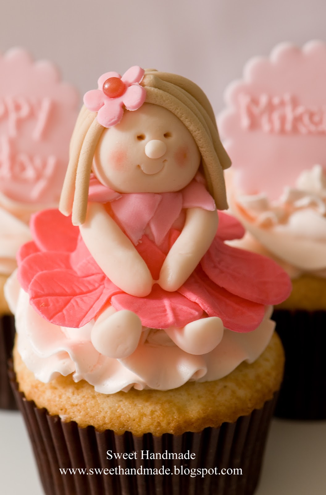 Magically cute. Sweet cupcakes, Fairy cakes, Cupcake cakes