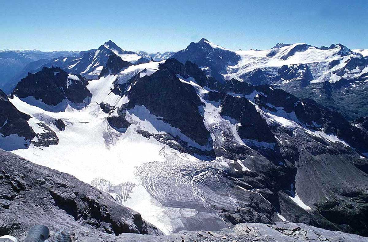 the alps Next's alps'' menu scales the peaks, but doesn't quite reach the heights of previous menus, says critic phil vettel. the alps Next's alps'' menu scales the peaks, but doesn't quite reach the heights of previous menus, says critic phil vettel.