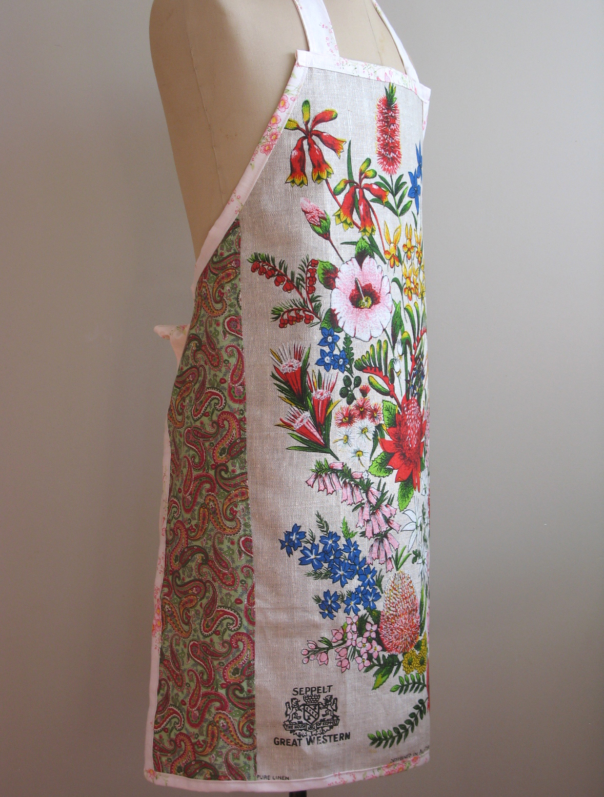 MerryGoRound Handmade Metro Retro Vintage Tea Towel Linen/Cotton