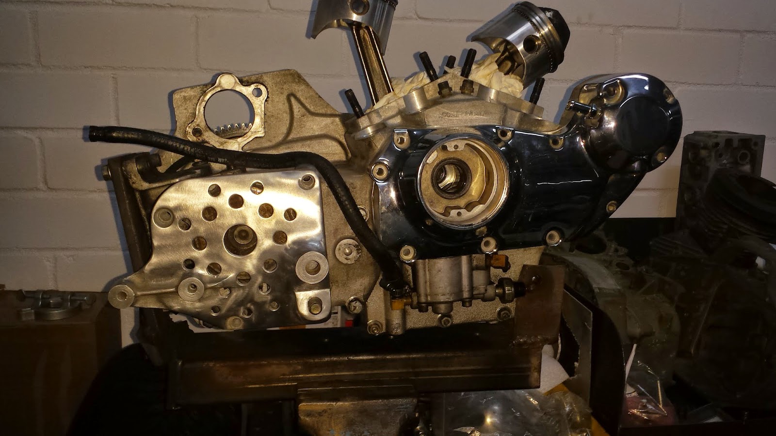 No Name Cycles Ironhead cam cover and sprocket cover design