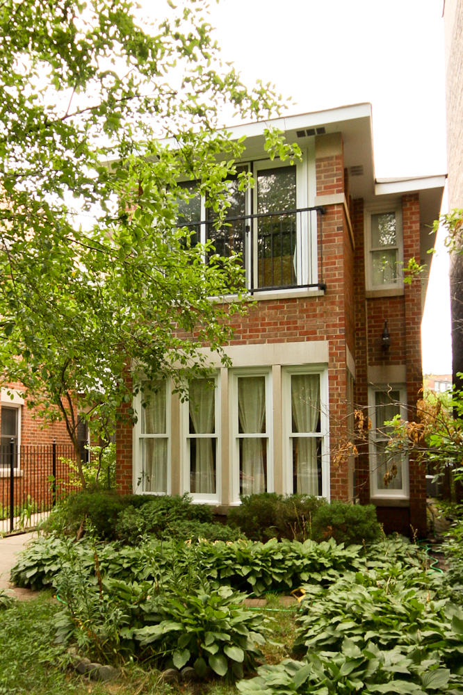 The Chicago Real Estate Local New for Sale! Contemporary Ravenswood