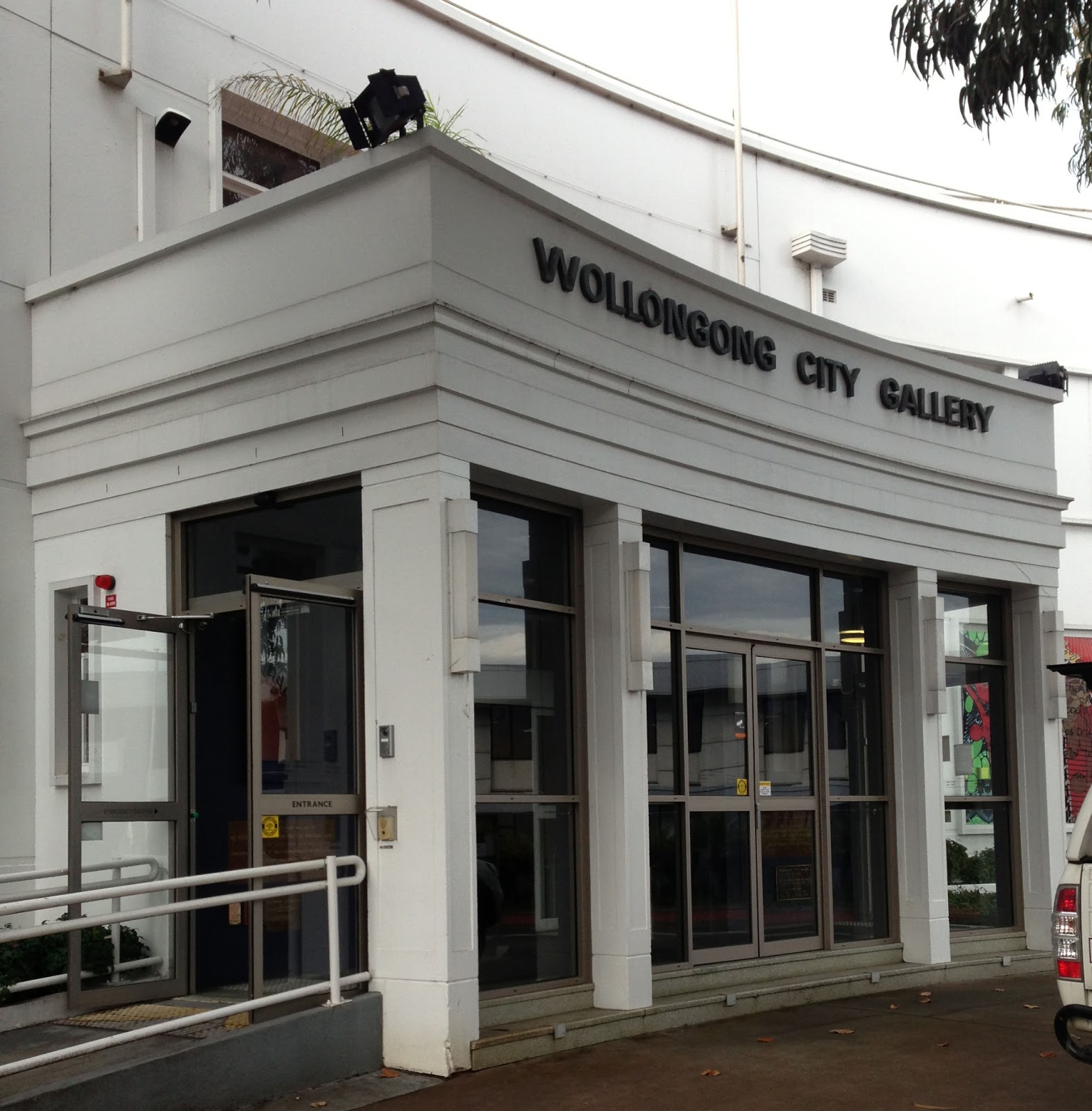 Anna's Ceramics by Anna Ryland Stephen Benwell talk at Wollongong Art