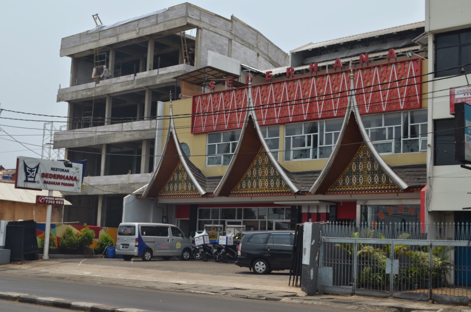 My Minds Is Here: Restoran Sederhana "Pelopor Masakan Padang Kembali