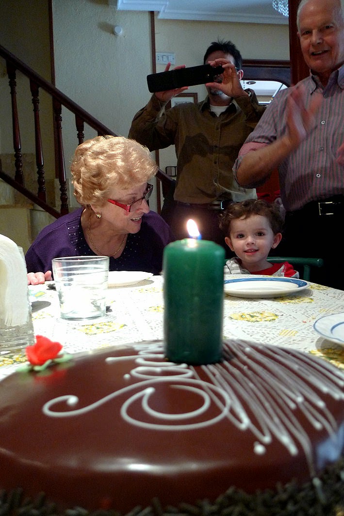 El cumpleaños de la abuela: tartas y canciones de otros tiempos