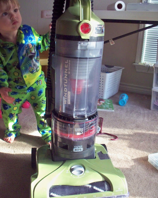 How to Clean a Hoover Wind Tunnel Vacuum By Hilary Jordan