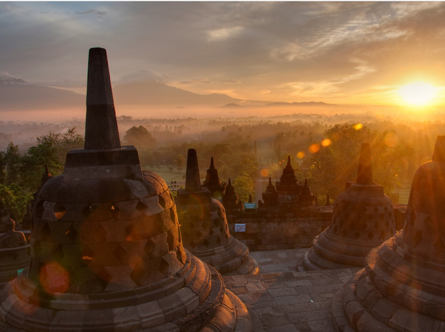 Top 10 Obyek Wisata Paling Menarik di Indonesia