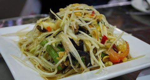 Sweet and Sour Crab with Green Papaya and Long Beans