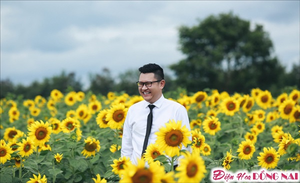 [Image: Chum-anh-cuoi-lang-mang-giua-mua-hoa-Da-Lat-11.jpg]