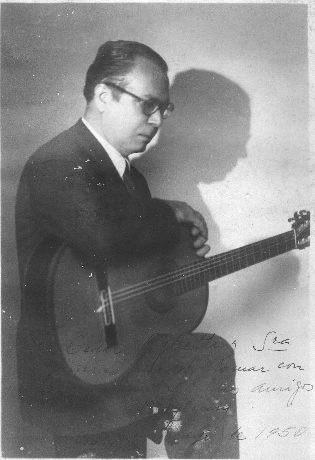 Foro de El Nacionalista Míticos rescatadores y cantautores del