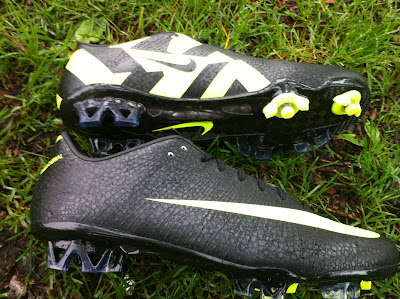 crampon mercurial bleu