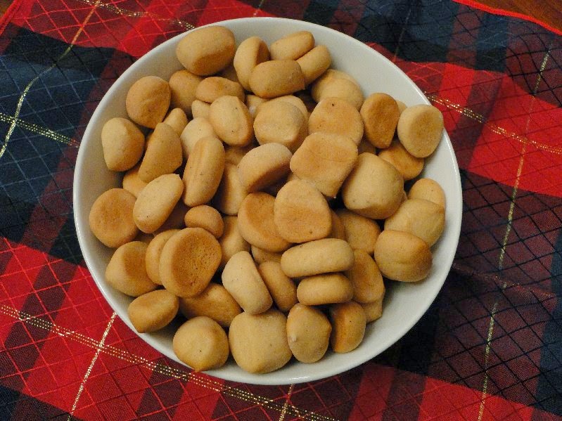 Pfeffernuesse (Peppernuts) Mennonite Girls Can Cook Bloglovin’