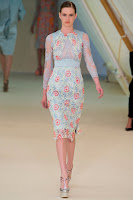 Дантелена рокля молив Erdem пролет-лято 2013 Дантелена рокля молив Erdem пролет-лято 2013