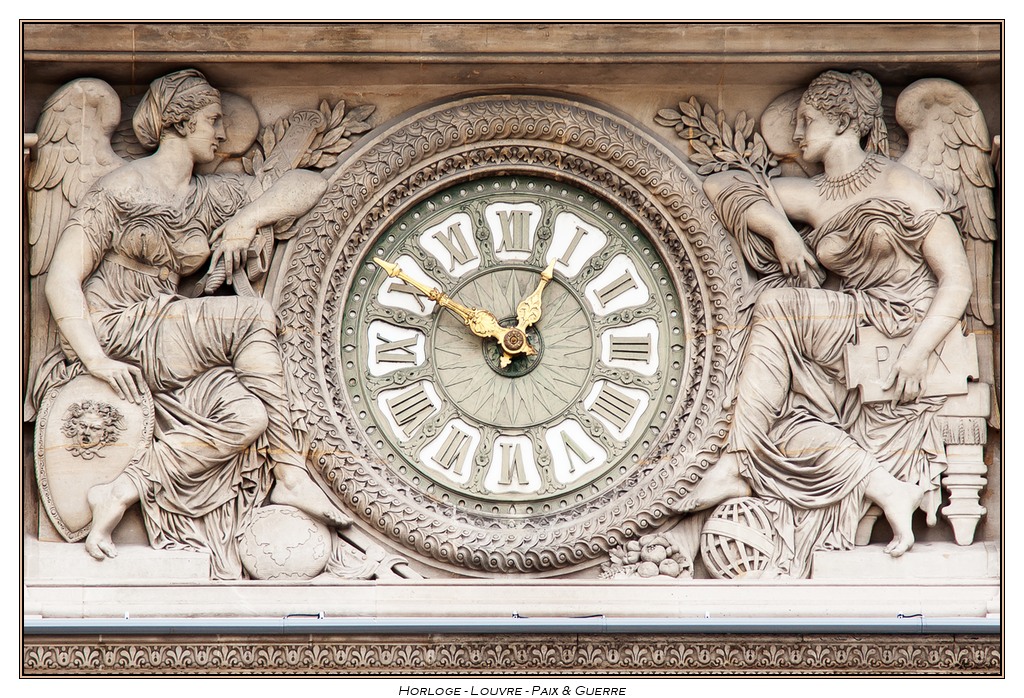 Reçu un beau diapo....Les horloges et pendules des rues..... - Page 17 Horloge+-+Louvre+-+Paix+%2526+Guerre