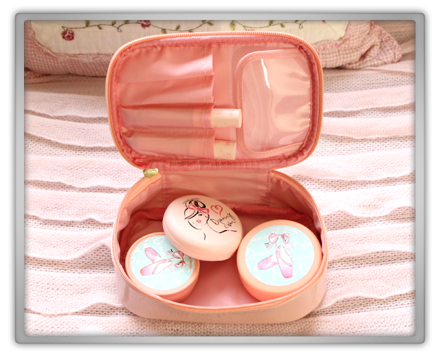 Etude House Haul Review accessories decor kawaii cute pink ebay beauty korean cosmetics dreaming swan pouch Etude House Haul Review accessories decor kawaii cute pink ebay beauty korean cosmetics dreaming swan pouch