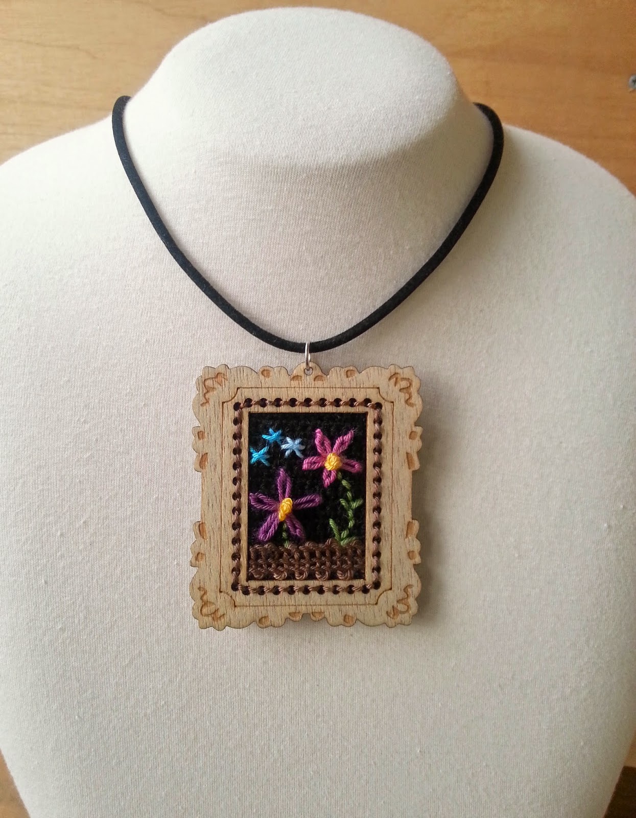 Stitch Story Mini Masterpiece Necklace Frames!