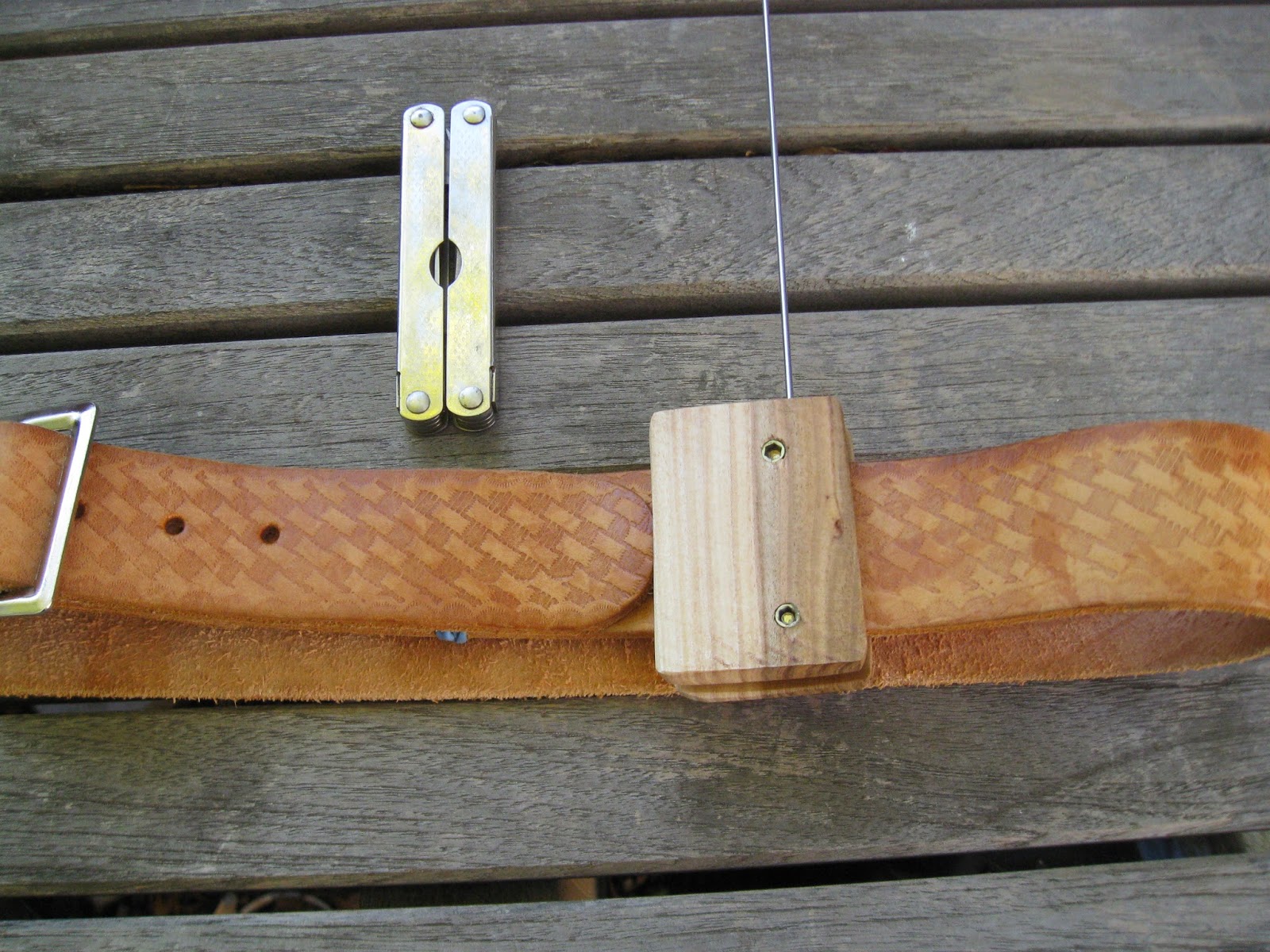 A Fisherman Knits a better concept for knitting sheaths