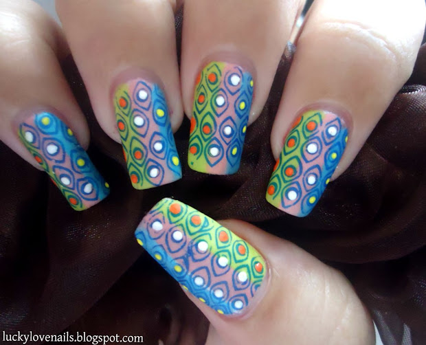 luckylovenails -called-peacock