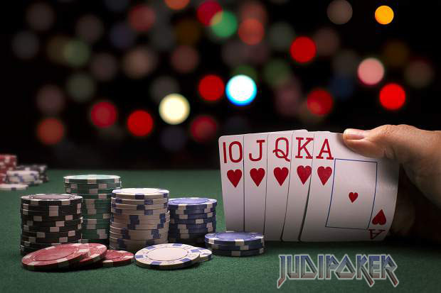 Tips Dan Trik Dalam Bermain Poker Online