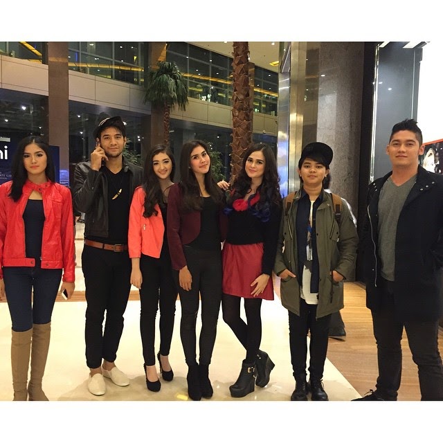 Foto Rindu dengan Gumara Pitaloka Karina Ratna dan Rajo Foto Rindu dengan Gumara Pitaloka Karina Ratna dan Rajo