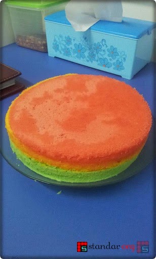 Rainbow Cake Perdana Buatan Istri-1
