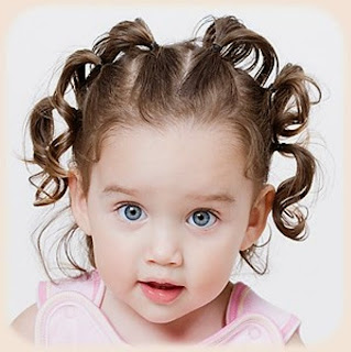 Gaya rambut anak perempuan lucu Gaya rambut anak perempuan lucu
