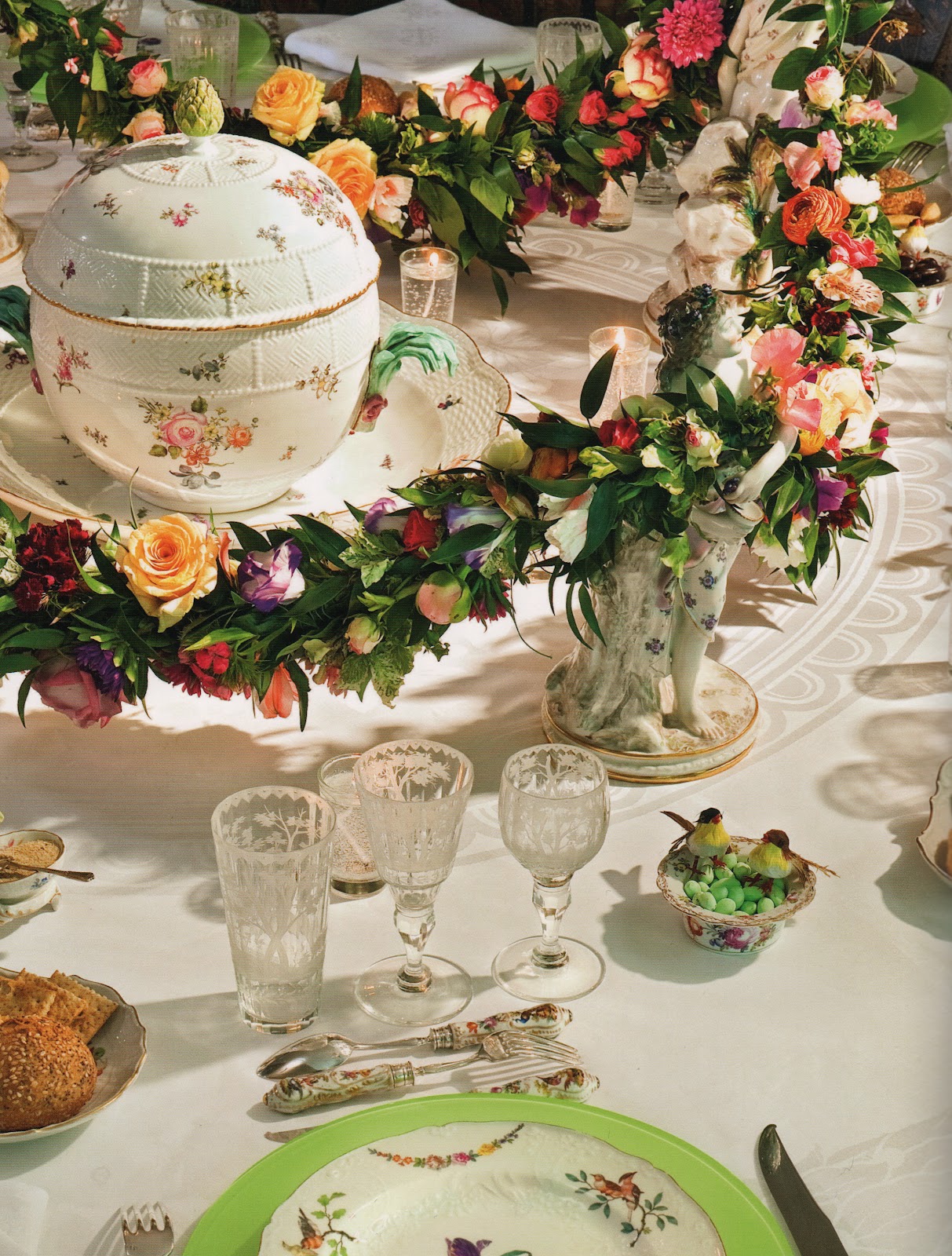 The Pink Pagoda: Spring Table Settings and Easter Traditions The Pink Pagoda: Spring Table Settings and Easter Traditions