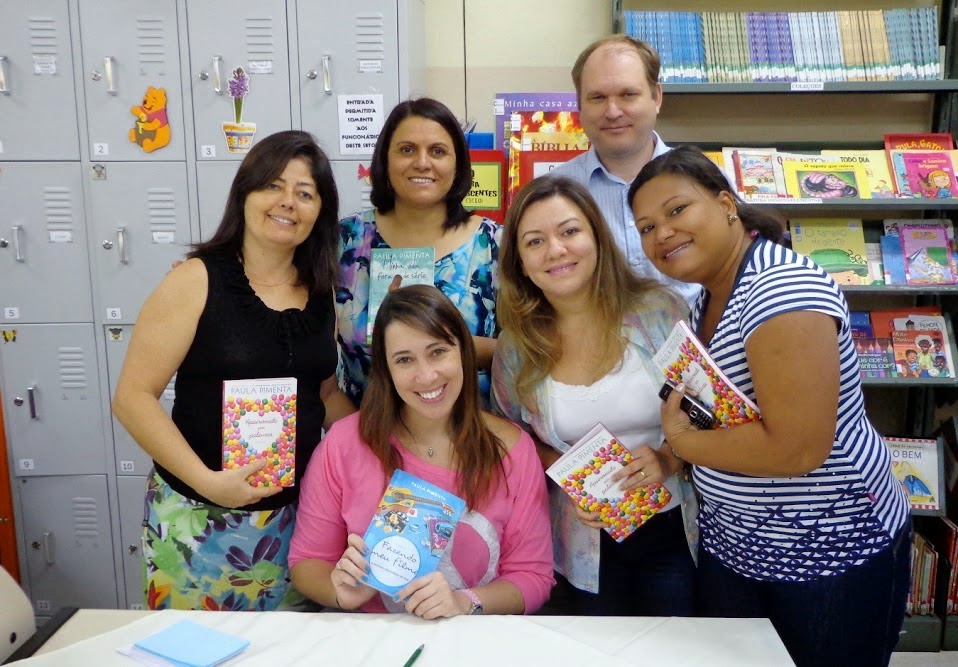 PAULA PIMENTA VISITA NOSSA ESCOLA