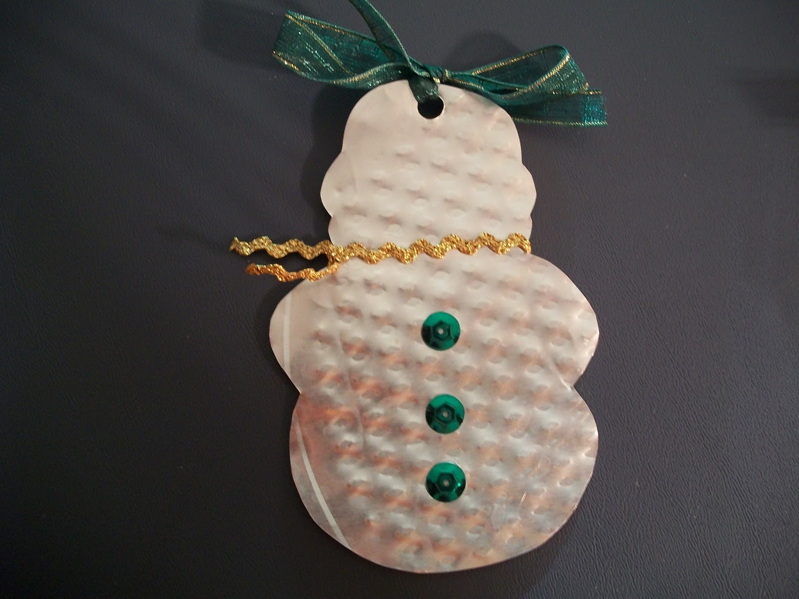 Cats, Kids and Crafts Pie Tin Ornaments