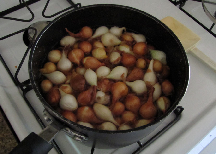 Smells Like Food in Here H Brand Pearl Onions and How to Peel Them