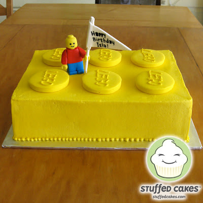 Stuffed Cakes: Big Ol Yellow Lego Cake