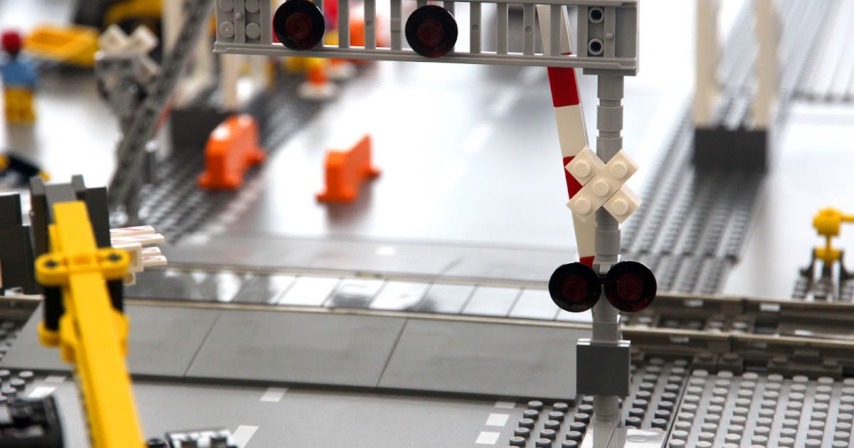 lego city train crossing