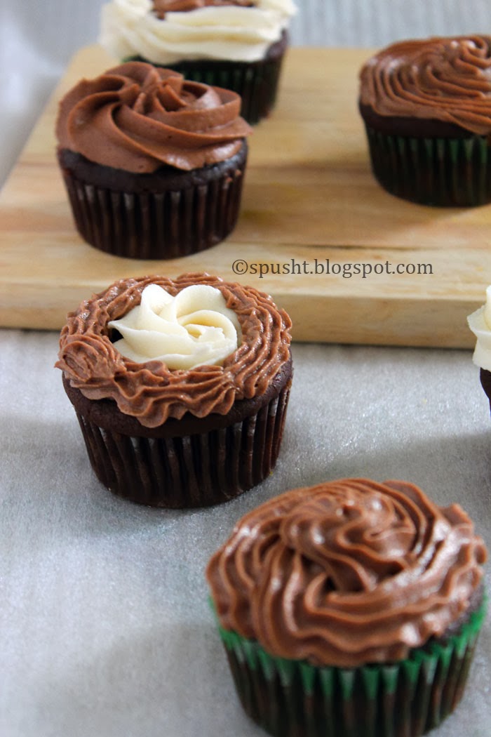Spusht Eggless Chocolate Cupcakes (using butter) with Buttercream Frosting